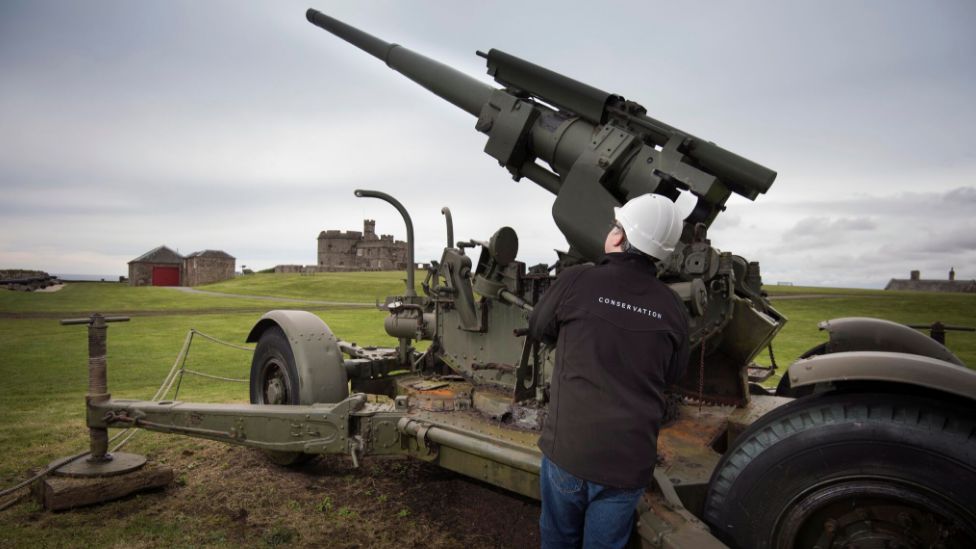 An anti-aircraft gun at Pendennis Castle