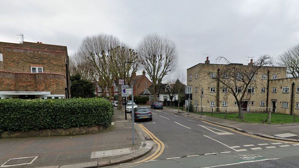 Ealing stab death: Three held on suspicion of murder - BBC News