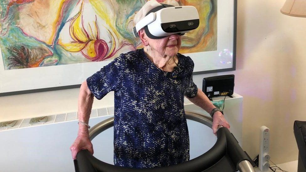 Virtual Reality Birthday Party For 103 Year Old Bbc News