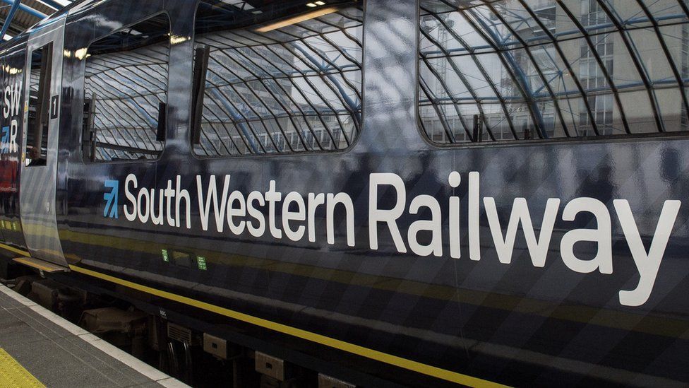 cheap bus london to bath