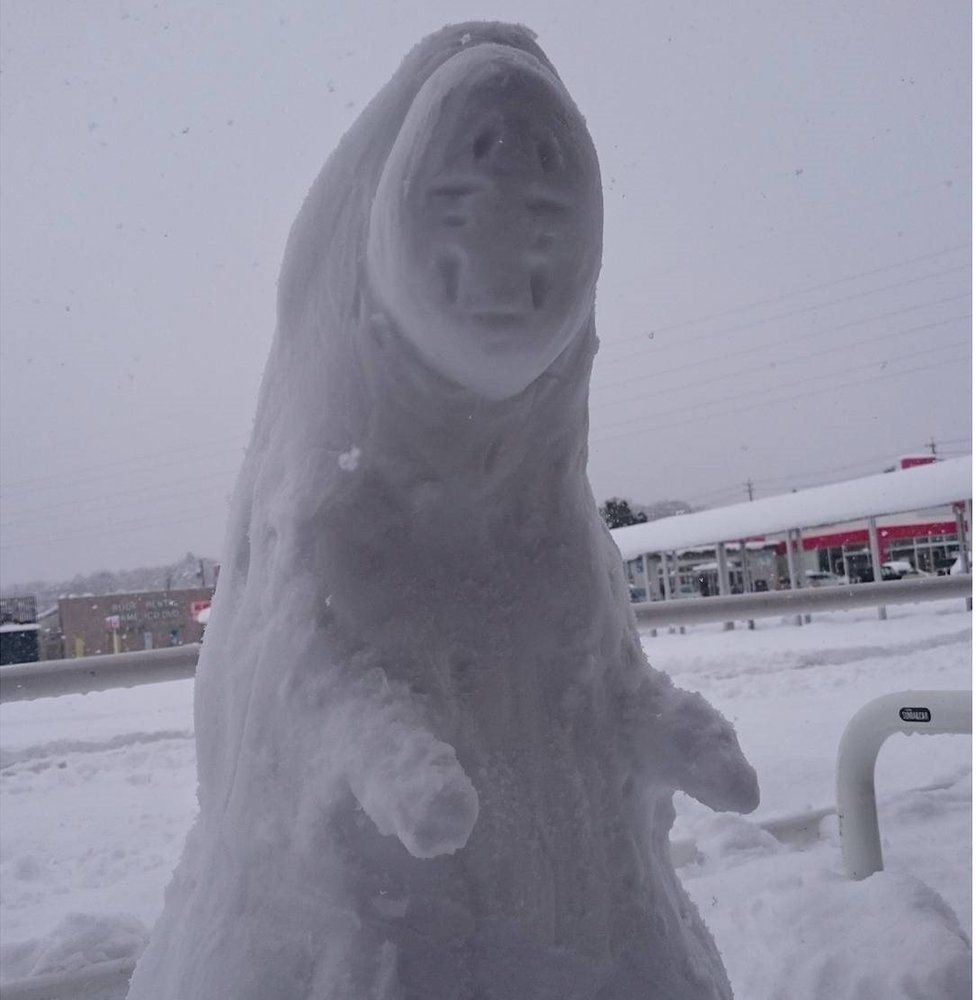 A No-Face snowman.