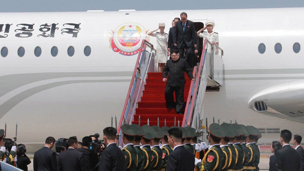 Kim Jong-un arrives in Dalian