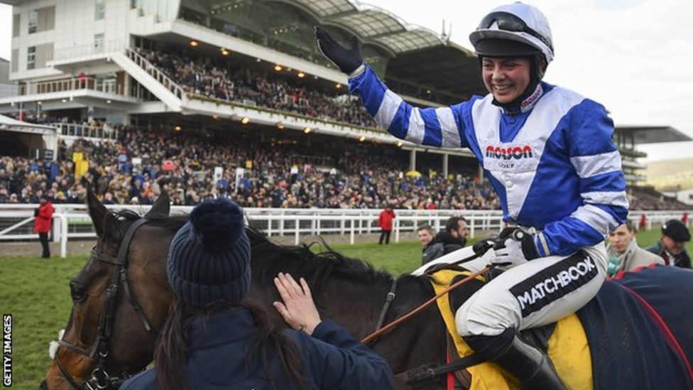 Bryony Frost Jockey to see shoulder specialist after fall BBC Sport