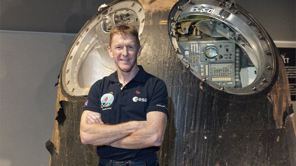 Tim Peake with the Soyuz TM14 capsule