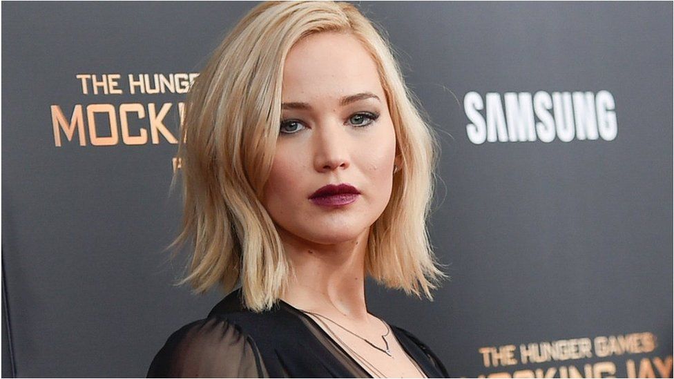 Jennifer Lawrence to direct chemical warfare film - BBC News