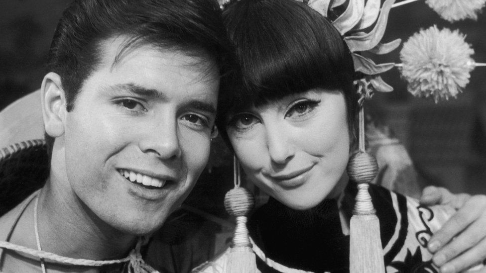 Cliff Richard with actress Una Stubbs, during rehearsals for the pantomime, Aladdin And His Wonderful Lamp at the London Palladium in1964
