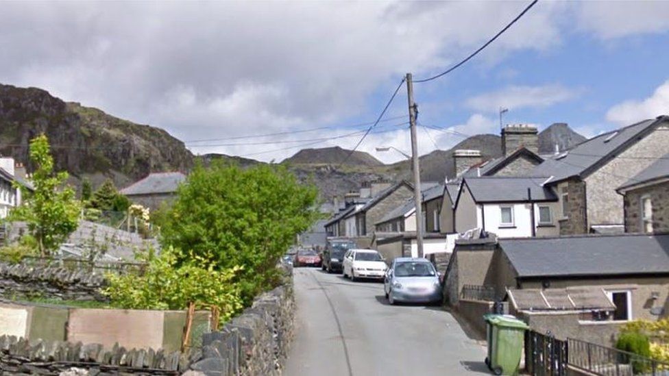 Inquiry after man dies in Blaenau Ffestiniog home fire BBC News