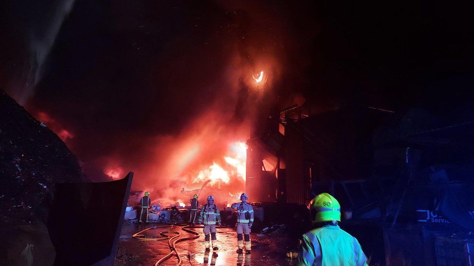 Fire at Ravensthorpe industrial estate