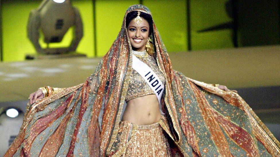 Tanushree Dutta was crowned Miss India Universe in 2004
