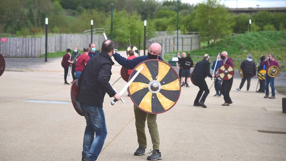 Kynren cast