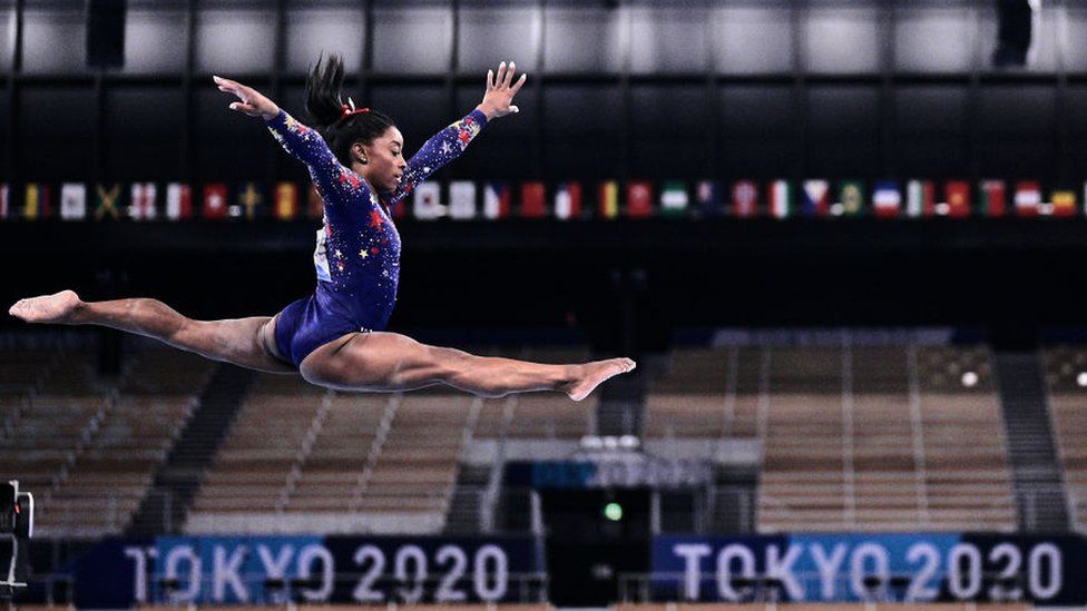 Tokyo Olympics Simone Biles on start list for beam final BBC Newsround