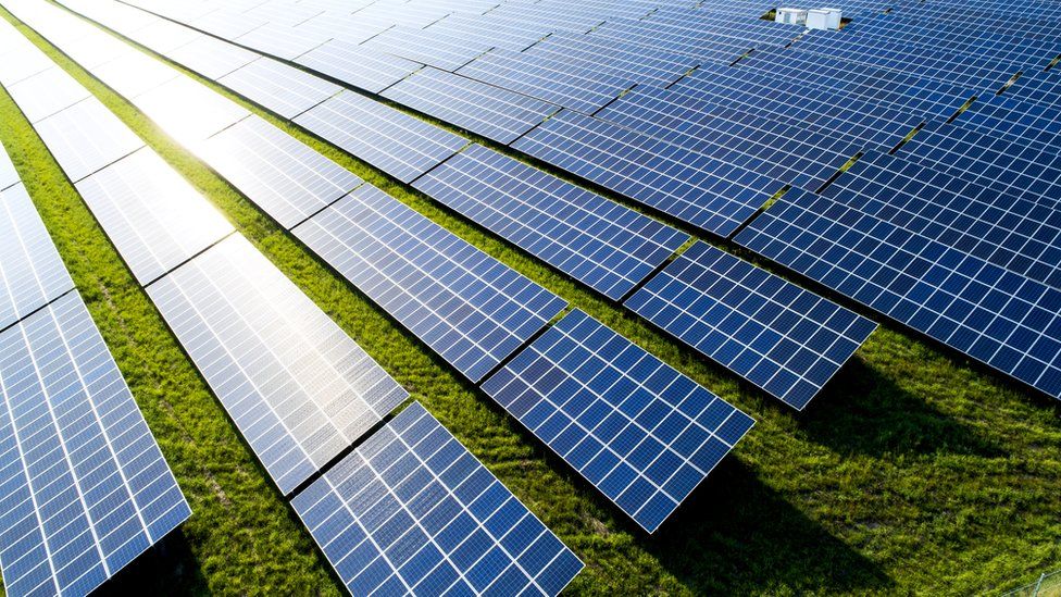 West Berkshire council plans to build £10m solar farm - BBC News