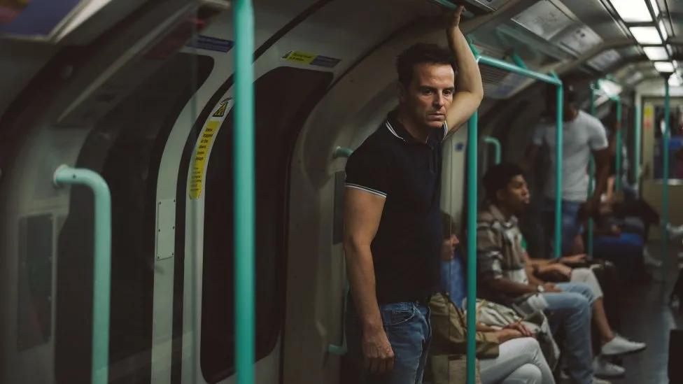 Todos nosotros extraños la película de Andrew Scott explora el trauma y la pérdida