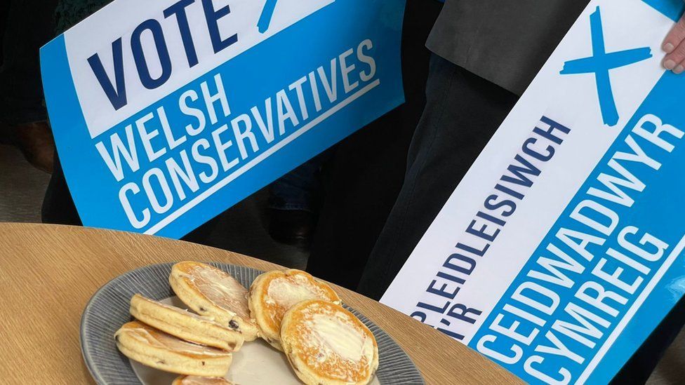 Welsh cakes and Welsh Conservative campaign placards