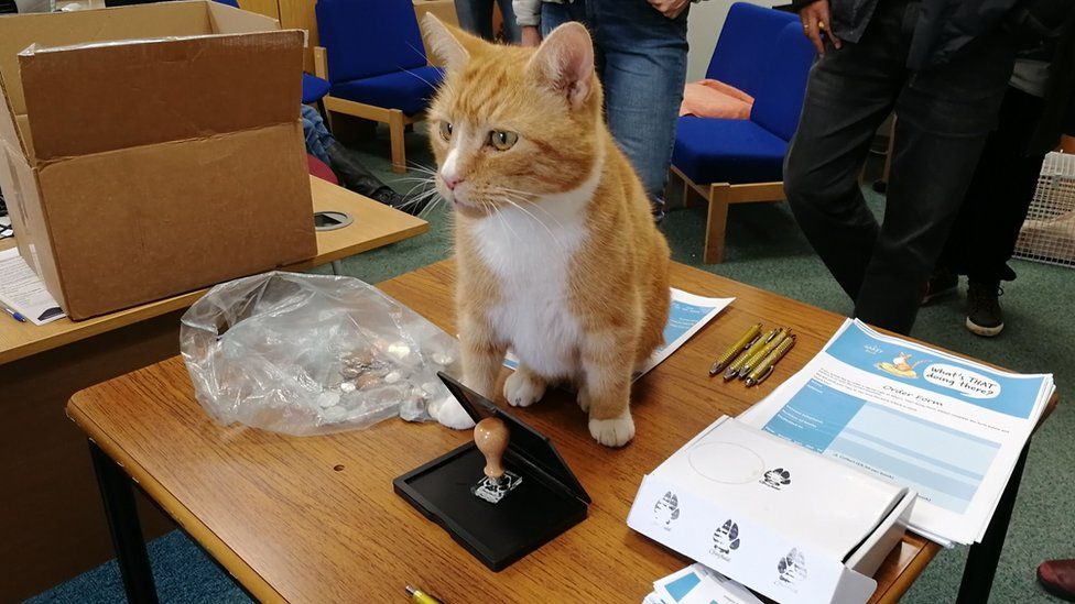 Garfield at his book signing