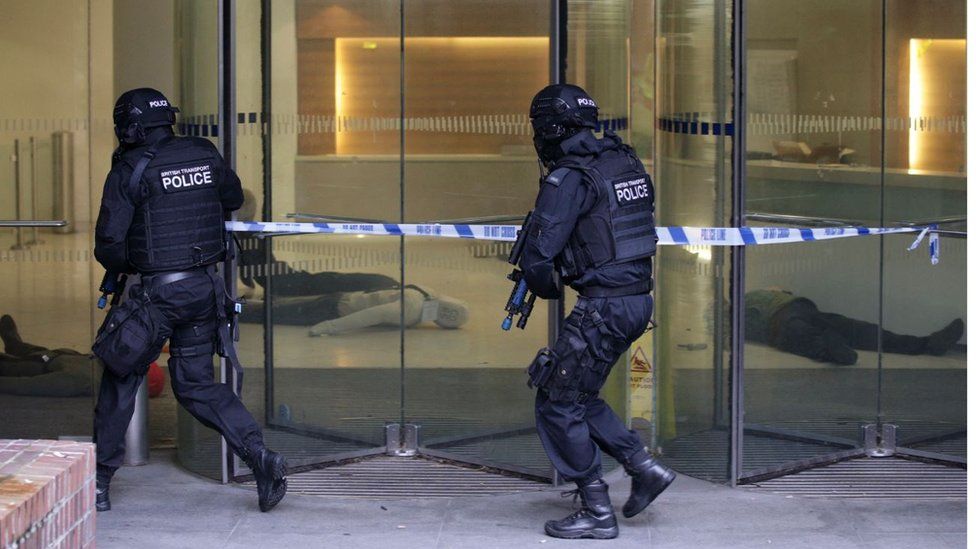 Met Police take part in a training exercise