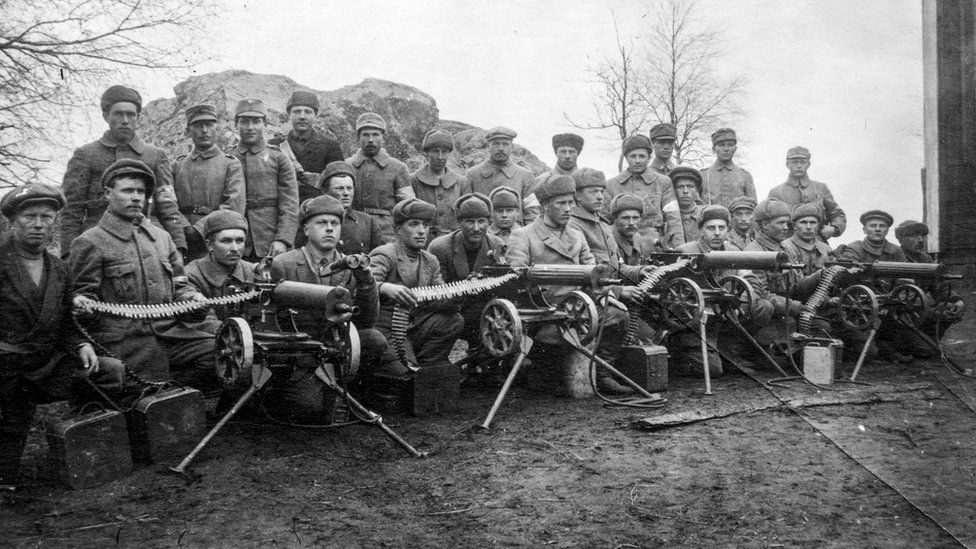 A White Guard machine gun unit of the Finnish Civil War