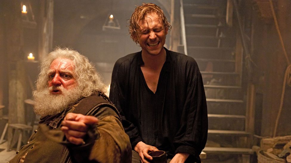 Sir John Falstaff (Simon Russell Beale, left) and Prince Hal (Tom Hiddleston) in Henry IV Pt One