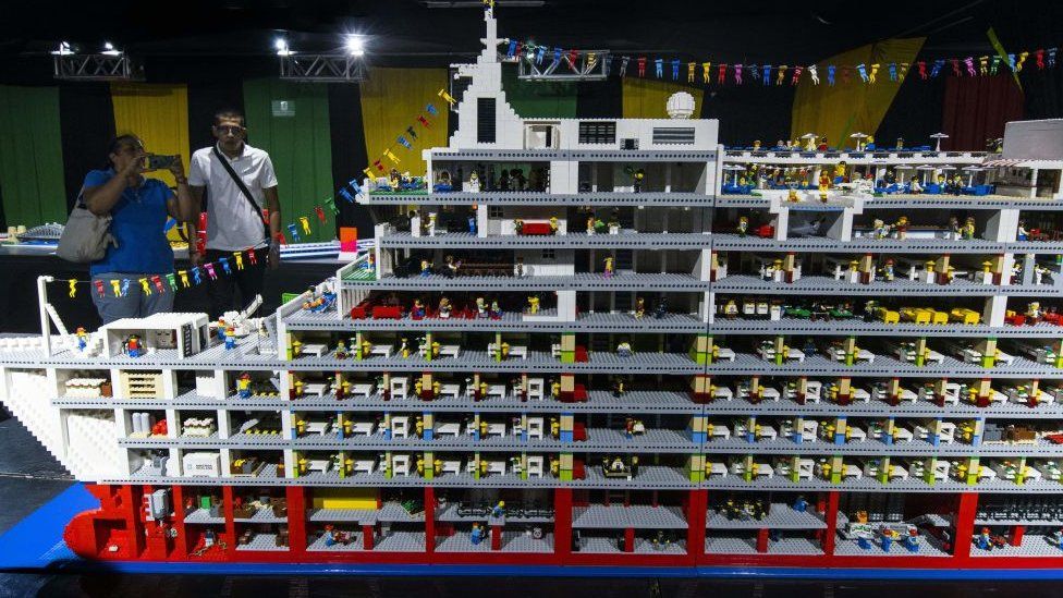 Lego works store