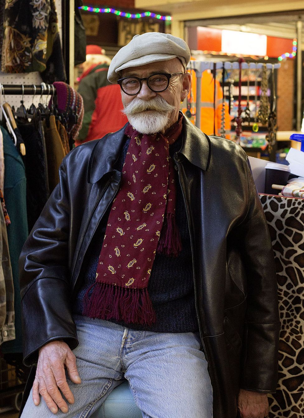 Glasgow's Barras market celebrated in photo exhibition - BBC News