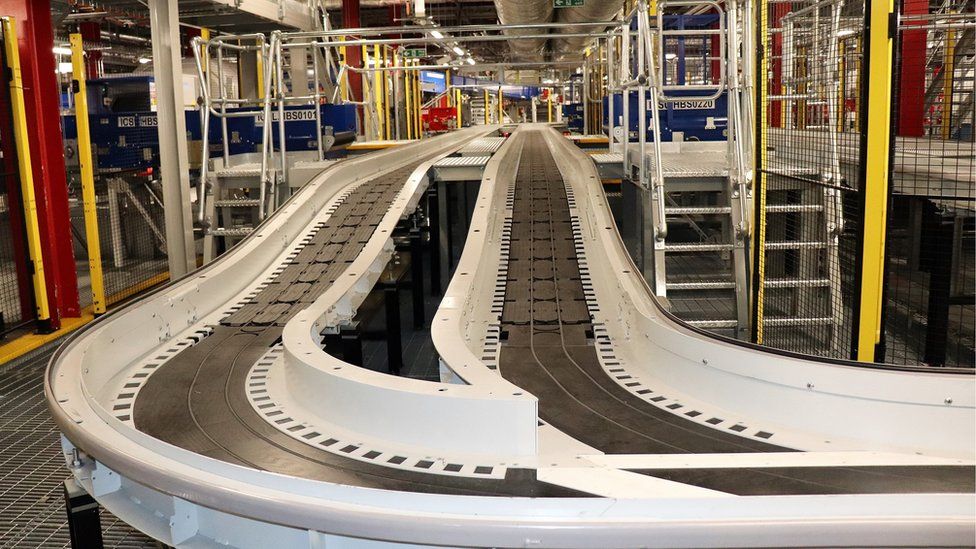 Stansted airport baggage line