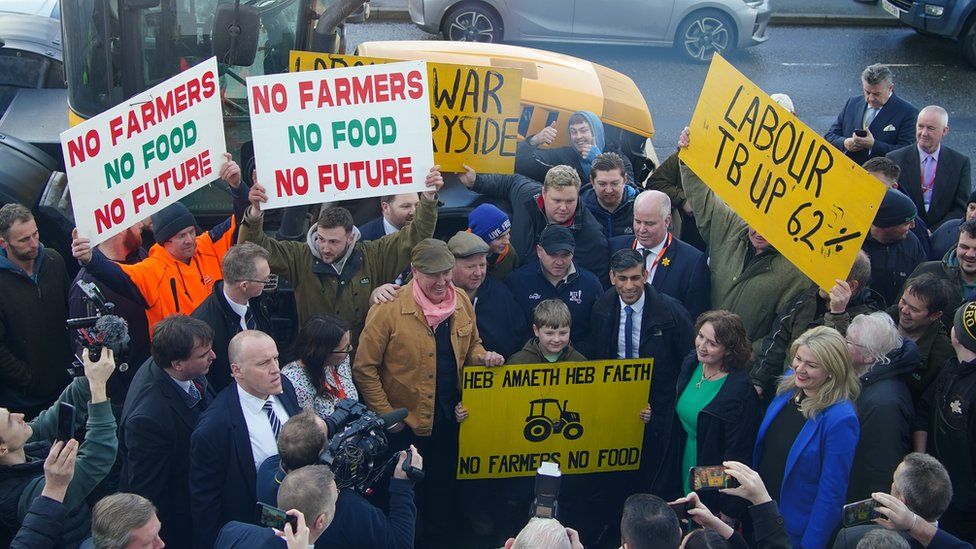 Rishi Sunak at farming protest