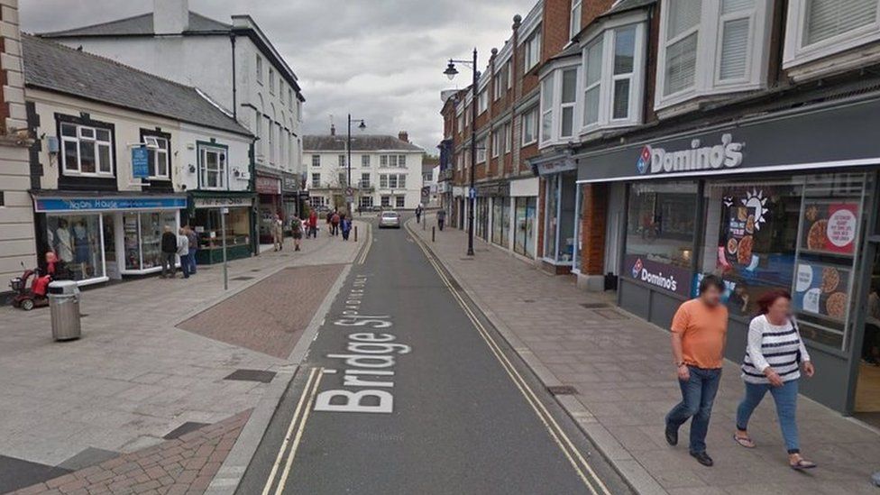 Andover Two bailed after man raped in alleyway BBC News