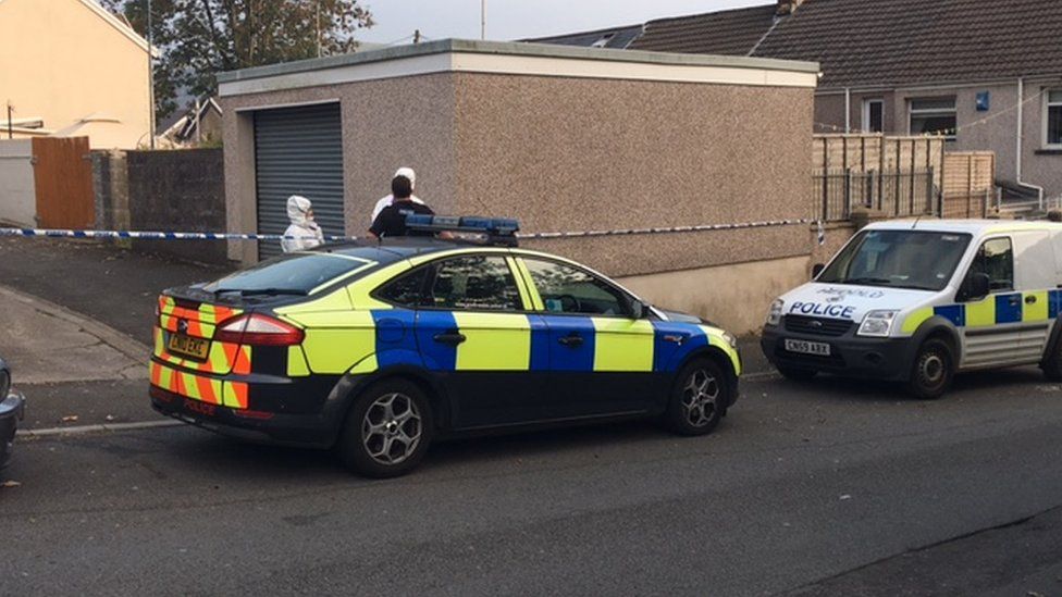 Police on Brithweunydd Road