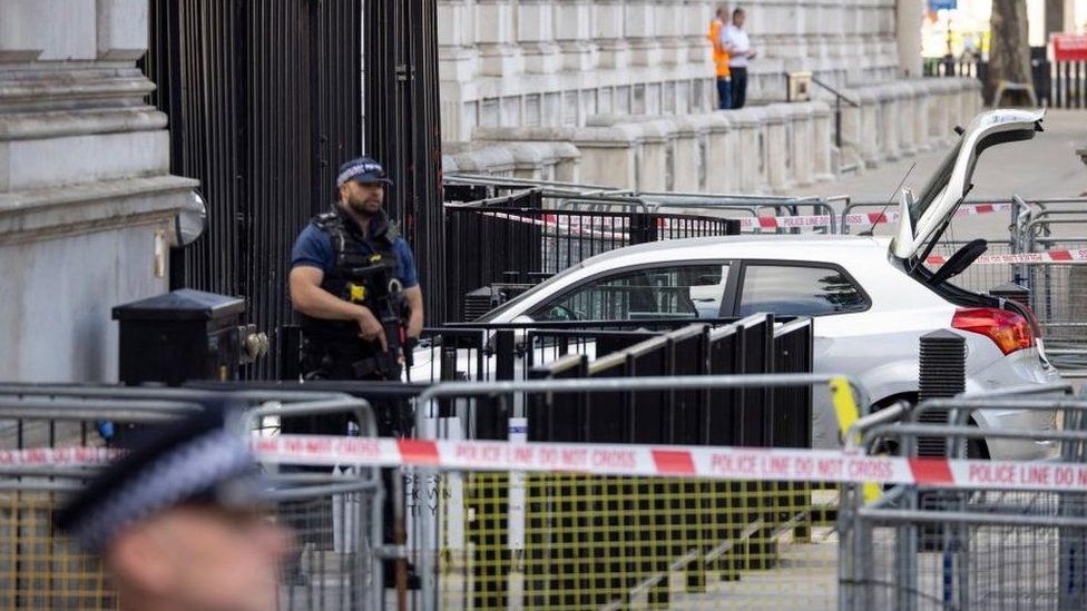 Car outside Downing Street