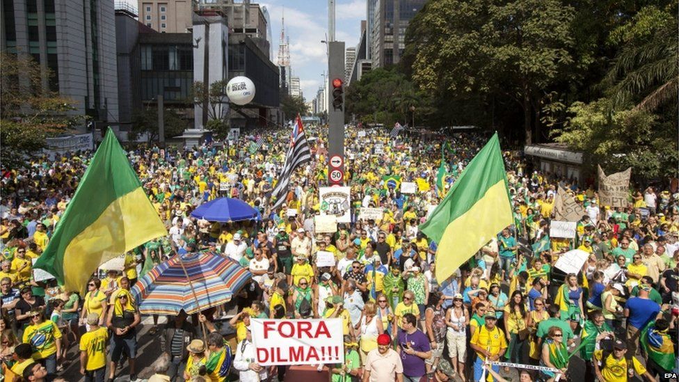 Anti-government demonstrators in Sao Paulo, 16 August 15