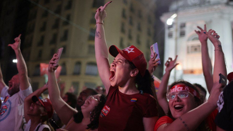 Lula's supporters cheer as the results of the election are revealed.