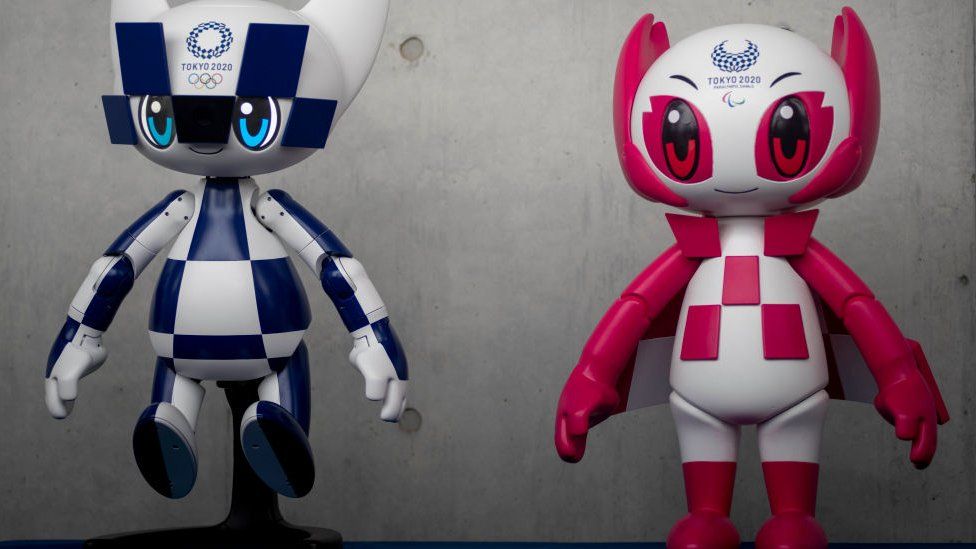 Robot-mascots.