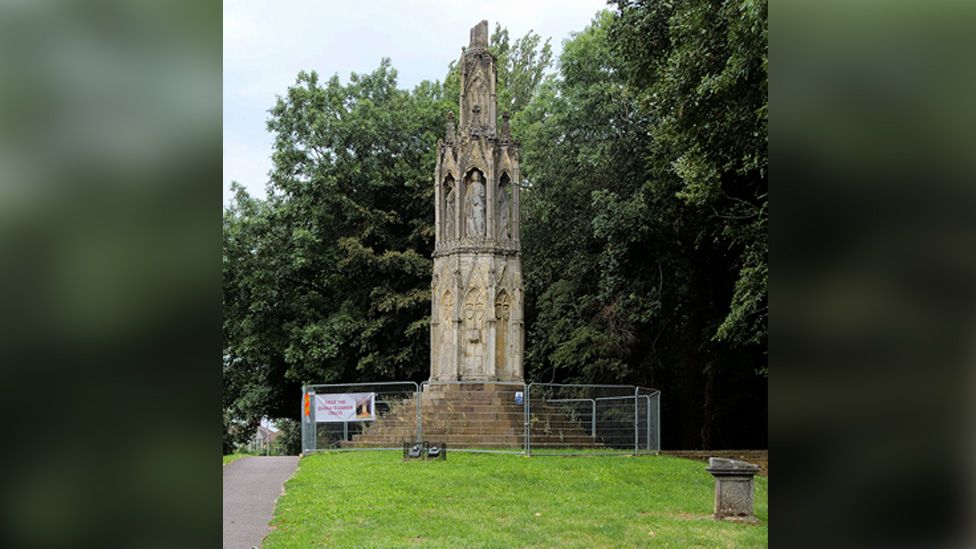 Eleanor Cross, Northampton