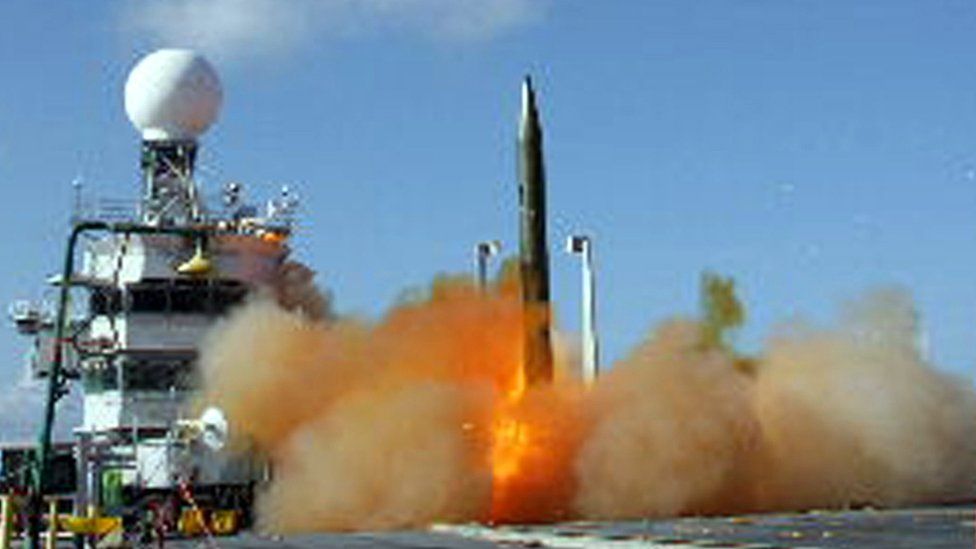 Aegis missile test aboard US warship in Pacific Ocean - 2008 file pic