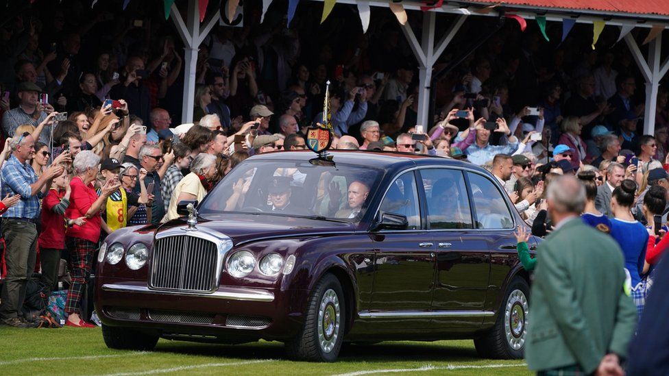 Royal car arrives at the Braemar Gathering