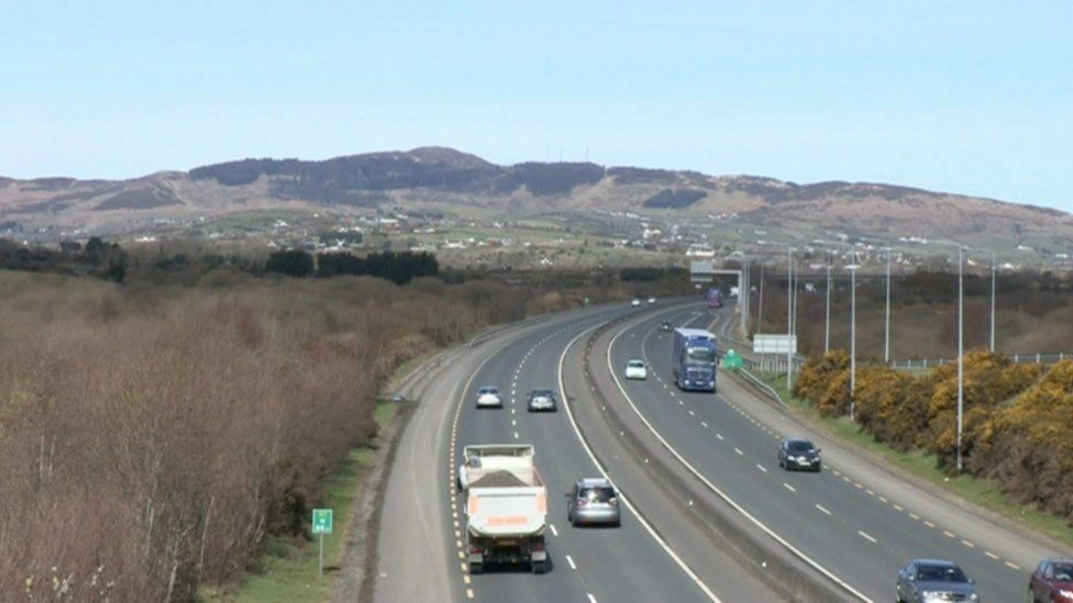 cars crossing border