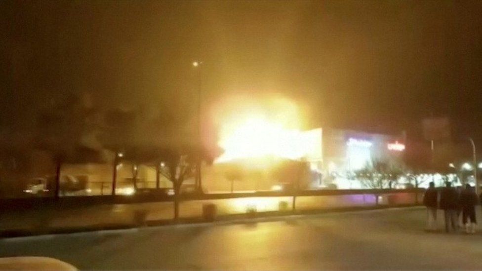 Кадр из кадра, на котором якобы запечатлен момент взрыва на военном объекте в Исфахане (29.01.23)