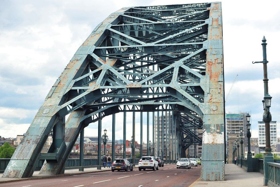 The Tyne Bridge rusty and in need if repair