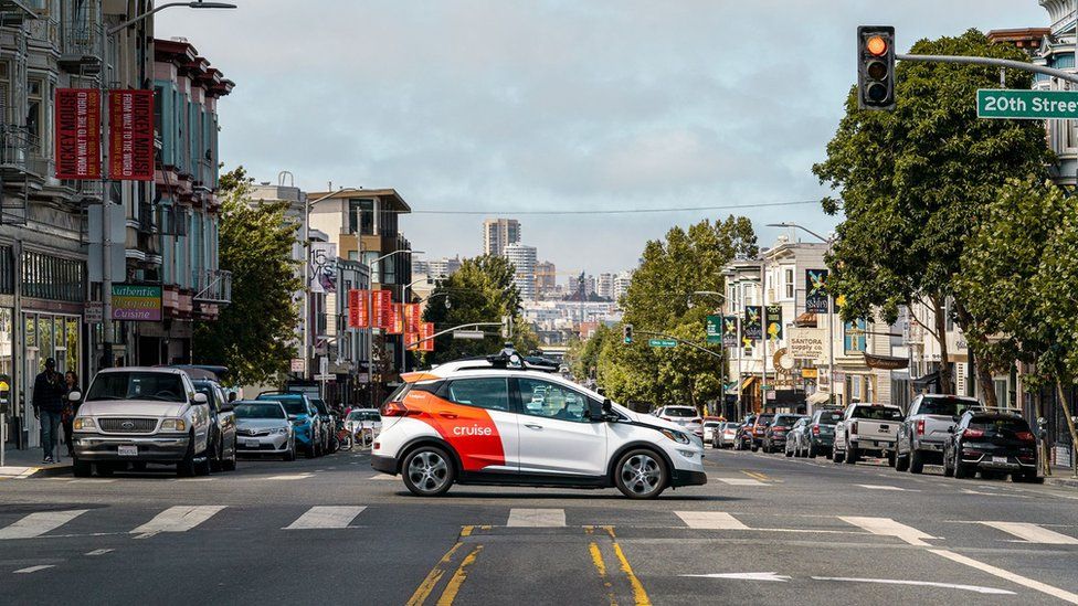 Cruise driverless car in San Francisco