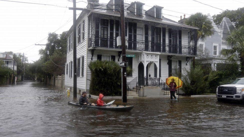 Hurricane Joaquin: Obama declares emergency in South Carolina - BBC News