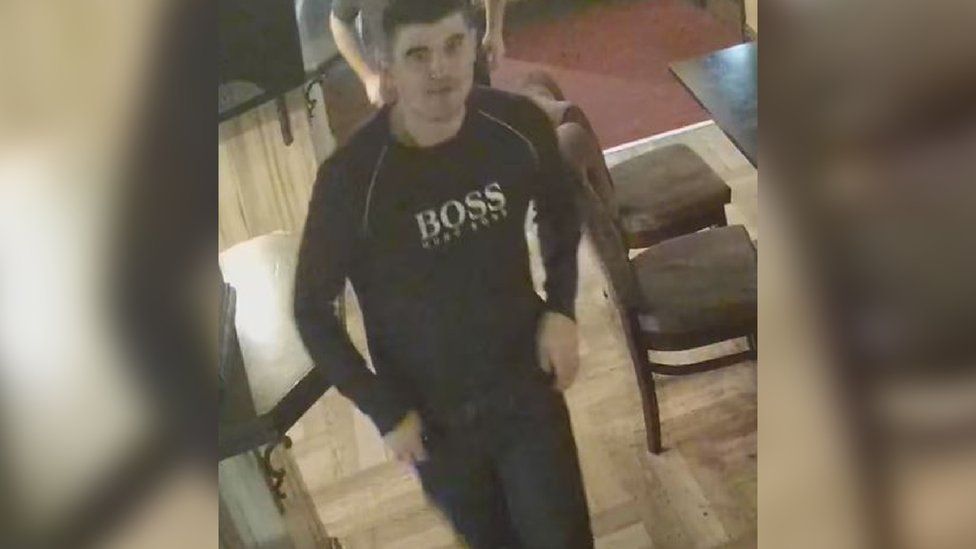 CCTV appeal as detectives probe Boxing Day Hull attack - BBC News