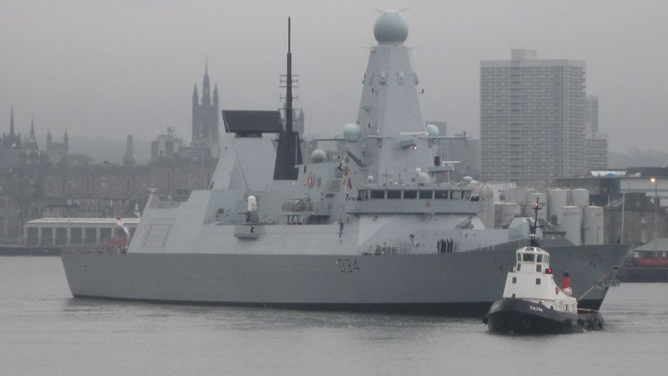 HMS Diamond in Aberdeen harbour