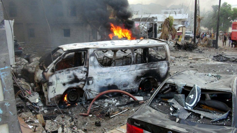 Aftermath of a suicide car bomb attack near the presidential palace in Aden, Yemen (28 January 2016)