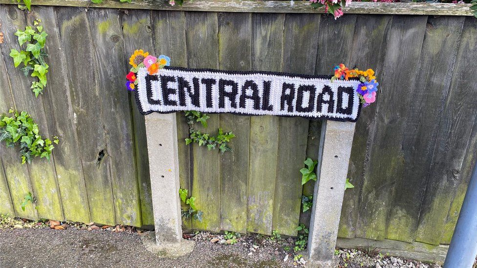 Knitted Central Road sign