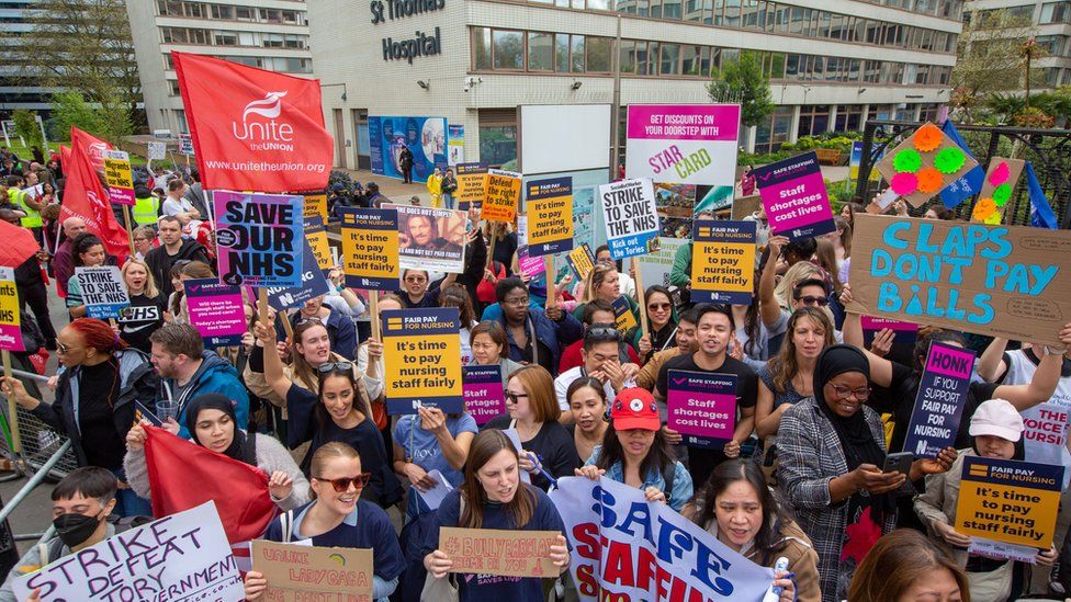 workers-at-four-london-nhs-trusts-begin-strike-bbc-news