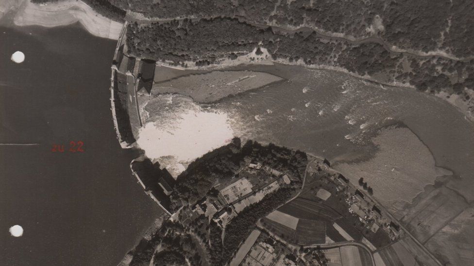 Edersee dam after the raid