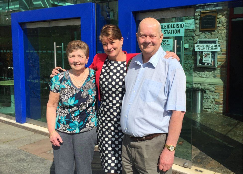 Leanne Wood (centre) with her parents Avril and Jeff in Penygraig last year
