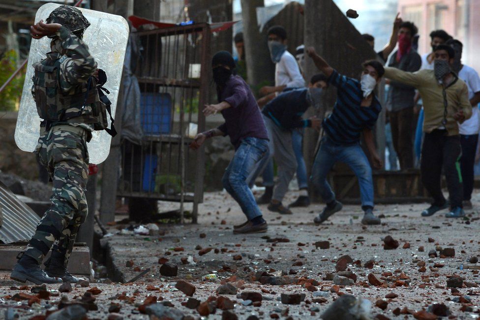 Indian security forces fired pellet gun towards Kashmiri protestors during a clash in Srinagar in July 2016.