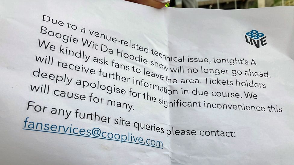 The letter handed to fans outside the arena