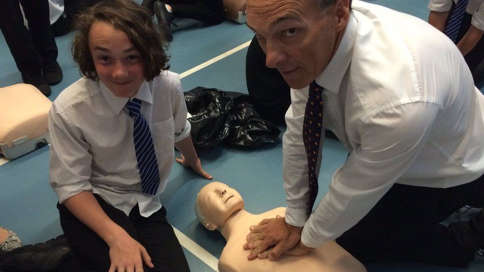Pupils learn to save a lives at Auchterarder school CPR marathon BBC News